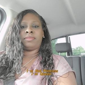 Meet your Posher, Yshi